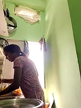 Hotty-Nidhi online show from 04.08.26