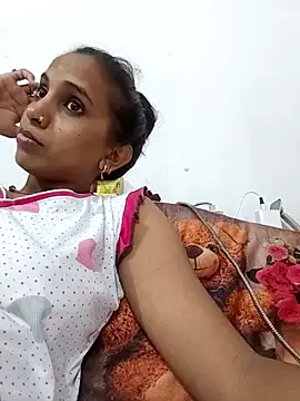Hotty-Nidhi online show from 06.04.26