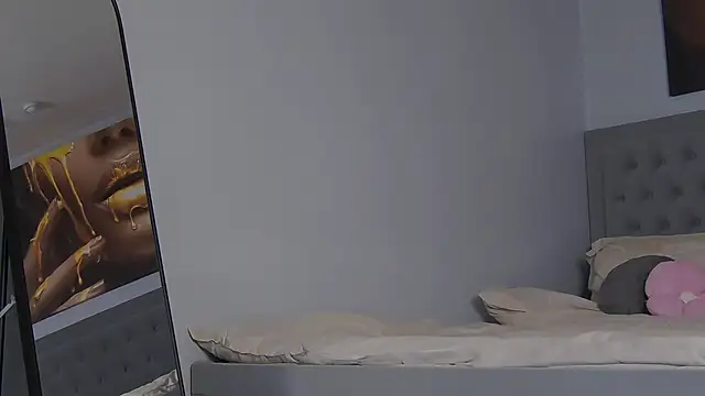 AlexisWhit online show from 11.25.25