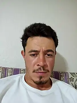 Snapshot of Thunderbolt121 chatting on 11.17.25 Thunderbolt121 online show from 11.17.25