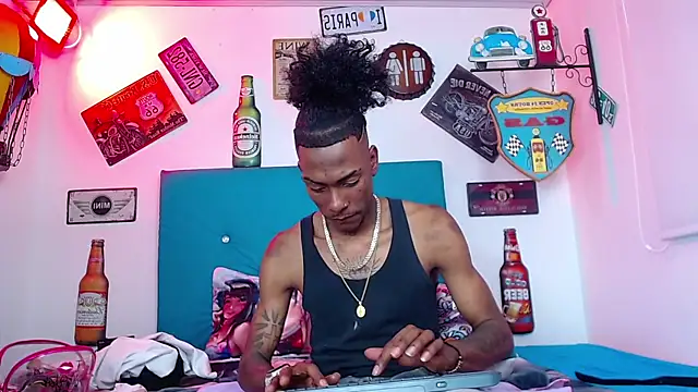 Snapshot of lili_roussi chatting on 02.09.26 lili roussi online show from 02.09.26