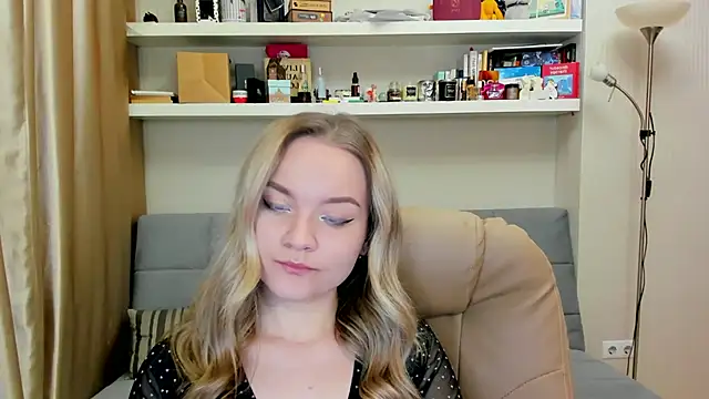 Kara Smith  online show from 12.13.24