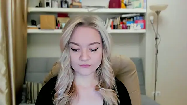 Kara Smith  online show from 10.18.25