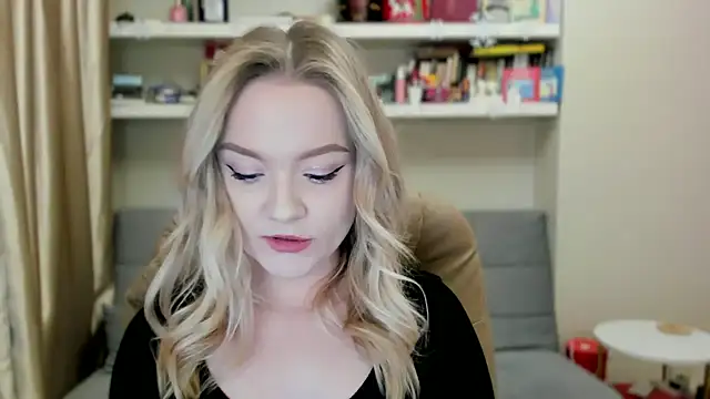 Kara Smith  online show from 02.21.26