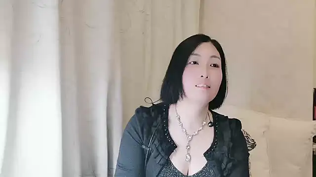 Snapshot of Rachel-6600 chatting on 04.19.26 Rachel-6600 online show from 04.19.26