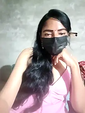 Snapshot of Shurbhi-Sharma chatting on 09.21.25 Shurbhi-Sharma online show from 09.21.25