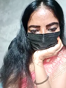 Snapshot of Shurbhi-Sharma chatting on 10.15.25 Shurbhi-Sharma online show from 10.15.25