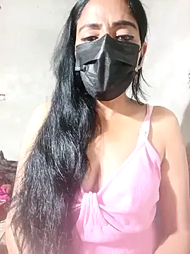 Snapshot of Shurbhi-Sharma chatting on 10.17.25 Shurbhi-Sharma online show from 10.17.25