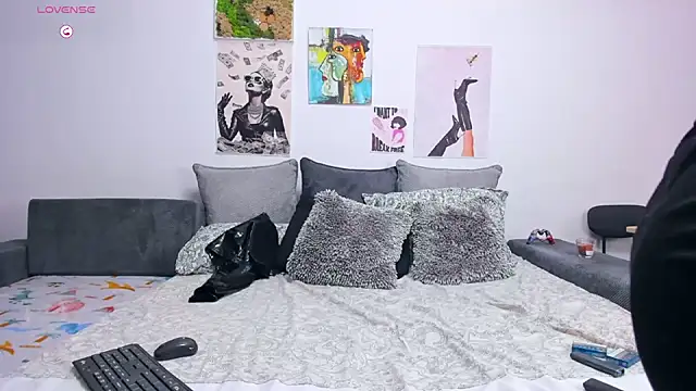 FindomGoddess1 online show from 11.20.25