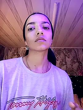 Snapshot of AshleyVega01 chatting on 03.20.25 AshleyVega01 online show from 03.20.25