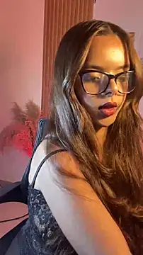 Milabrown  online show from 10.22.25