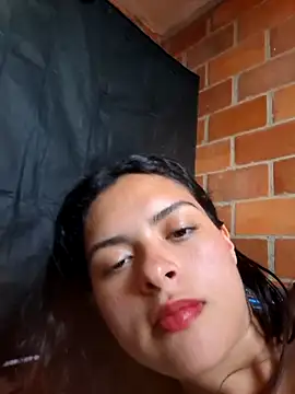 Snapshot of diablitaxhot chatting on 05.27.26 diablitaxhot online show from 05.27.26
