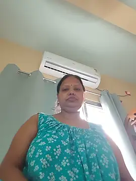 Snapshot of Arohi35 chatting on 05.25.26 Arohi35 online show from 05.25.26