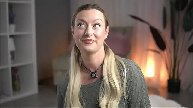 Snapshot of AnnastasiaMills chatting on 07.13.26 AnnastasiaMills online show from 07.13.26