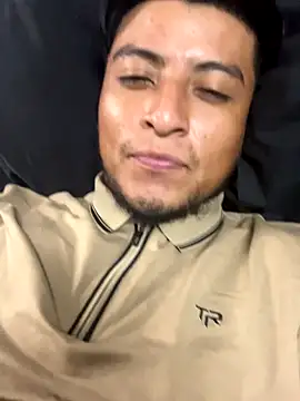 Snapshot of YAHIRALEJANDRIIIIII chatting on 10.08.25 YAHIRALEJANDRIIIIII online show from 10.08.25