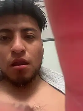 Snapshot of YAHIRALEJANDRIIIIII chatting on 04.01.26 YAHIRALEJANDRIIIIII online show from 04.01.26