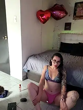 Snapshot of mia_velvet1 chatting on 01.31.26 mia velvet1 online show from 01.31.26