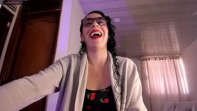 mia velvet1 online show from 05.07.26