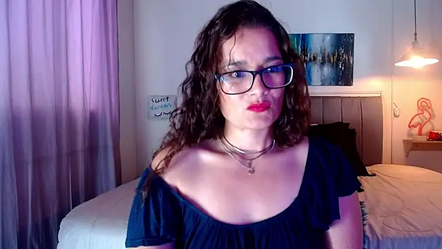 Rose Thompson1 online show from 03.15.25