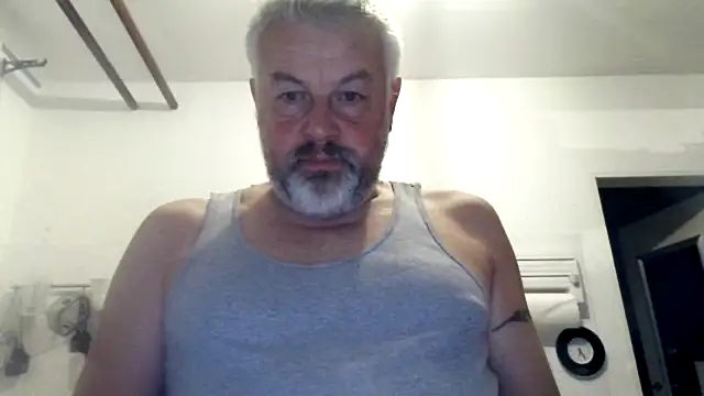 Berg Boy online show from 10.22.25