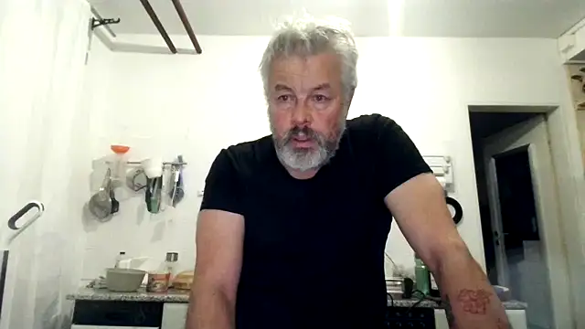 Berg Boy online show from 12.01.25