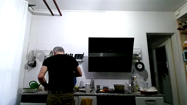 Berg Boy online show from 02.24.26