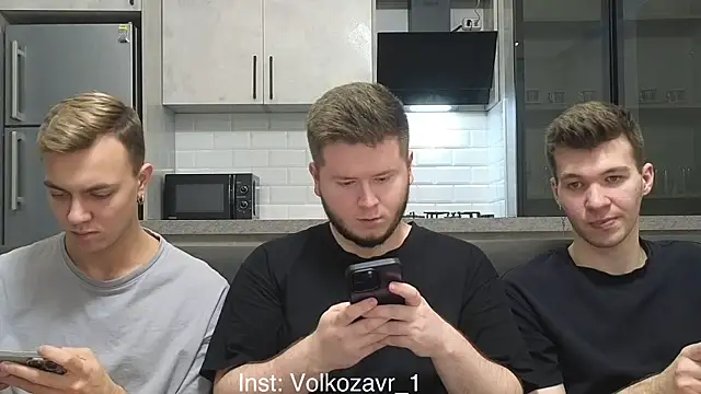 boys sobolisha online show from 12.18.25