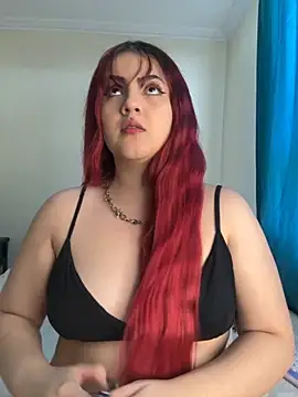 Ivelleee  online show from 10.10.25