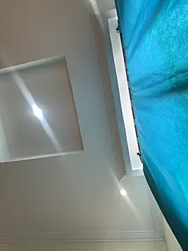 Ivelleee  online show from 11.04.25