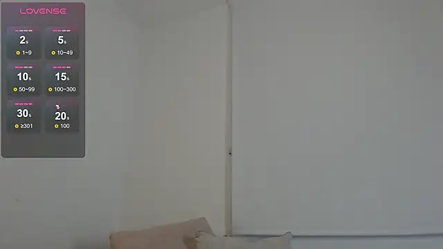 Snapshot of Ivelleee_ chatting on 07.15.26 Ivelleee online show from 07.15.26