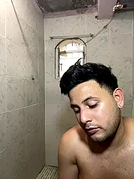 Snapshot of Mr_brian03 chatting on 09.12.25 Mr brian03 online show from 09.12.25