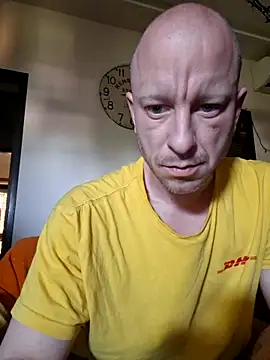 Snapshot of svenpfeifer chatting on 04.23.26 svenpfeifer online show from 04.23.26