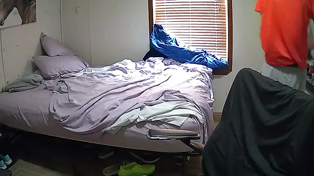 Muffdiver718 online show from 03.14.25