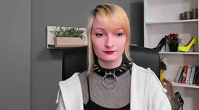Snapshot of hottieBlair chatting on 03.21.25 hottieBlair online show from 03.21.25