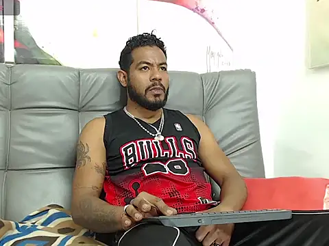 BladeFoxxx1 online show from 09.17.25