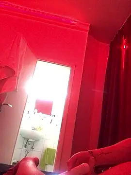 Snapshot of Veramaia chatting on 01.13.26 Veramaia online show from 01.13.26