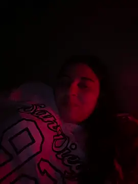 Snapshot of Veramaia chatting on 03.30.26 Veramaia online show from 03.30.26