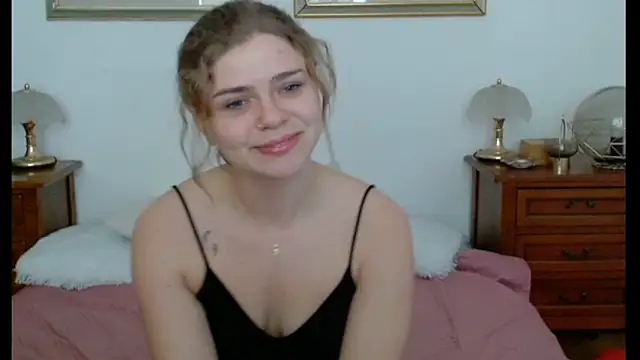 HaleyReedme online show from 03.13.25