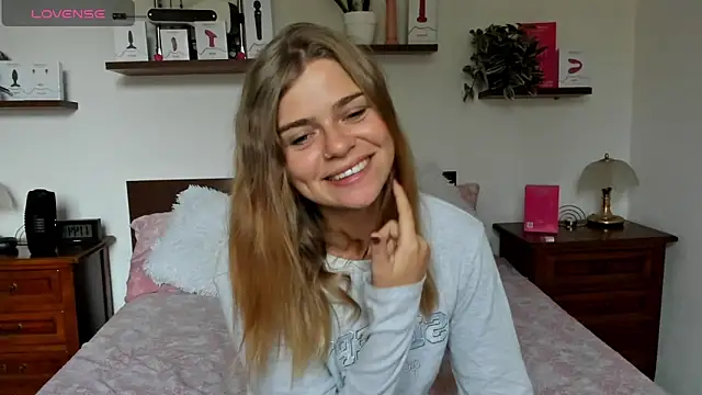 HaleyReedme online show from 09.26.25