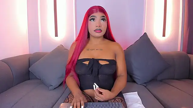 karol white  online show from 03.22.25