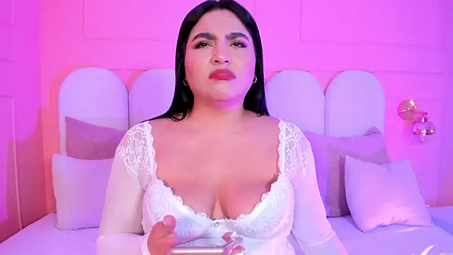 eva sainnt online show from 11.24.25