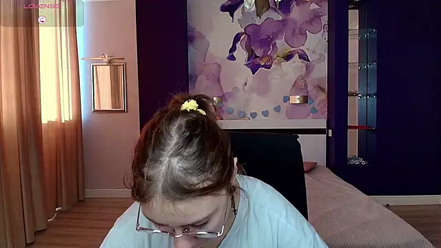 AngelinaLow online show from 10.31.25