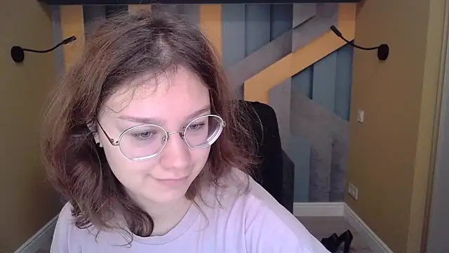 AngelinaLow online show from 11.23.25