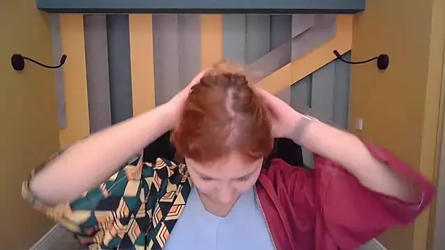 Snapshot of AngelinaLow chatting on 04.20.26 AngelinaLow online show from 04.20.26