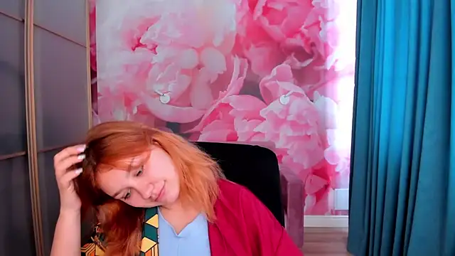 Snapshot of AngelinaLow chatting on 04.24.26 AngelinaLow online show from 04.24.26