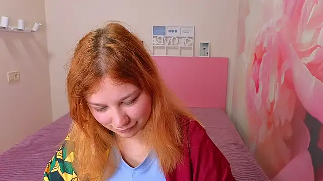 Snapshot of AngelinaLow chatting on 04.25.26 AngelinaLow online show from 04.25.26