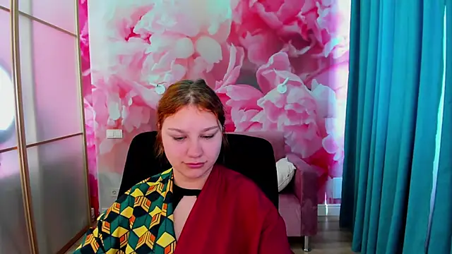 Snapshot of AngelinaLow chatting on 05.11.26 AngelinaLow online show from 05.11.26