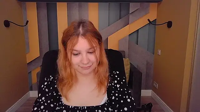 Snapshot of AngelinaLow chatting on 05.24.26 AngelinaLow online show from 05.24.26