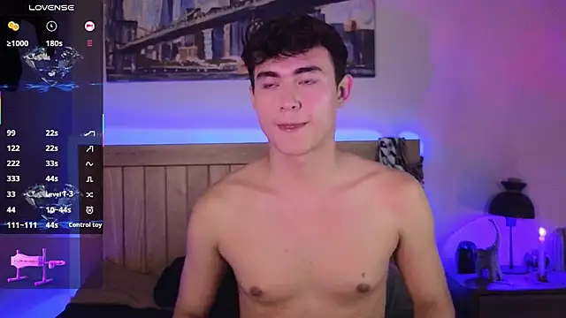 Xander Card online show from 03.08.26