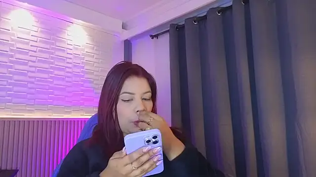 TiffanyWalk online show from 12.19.25